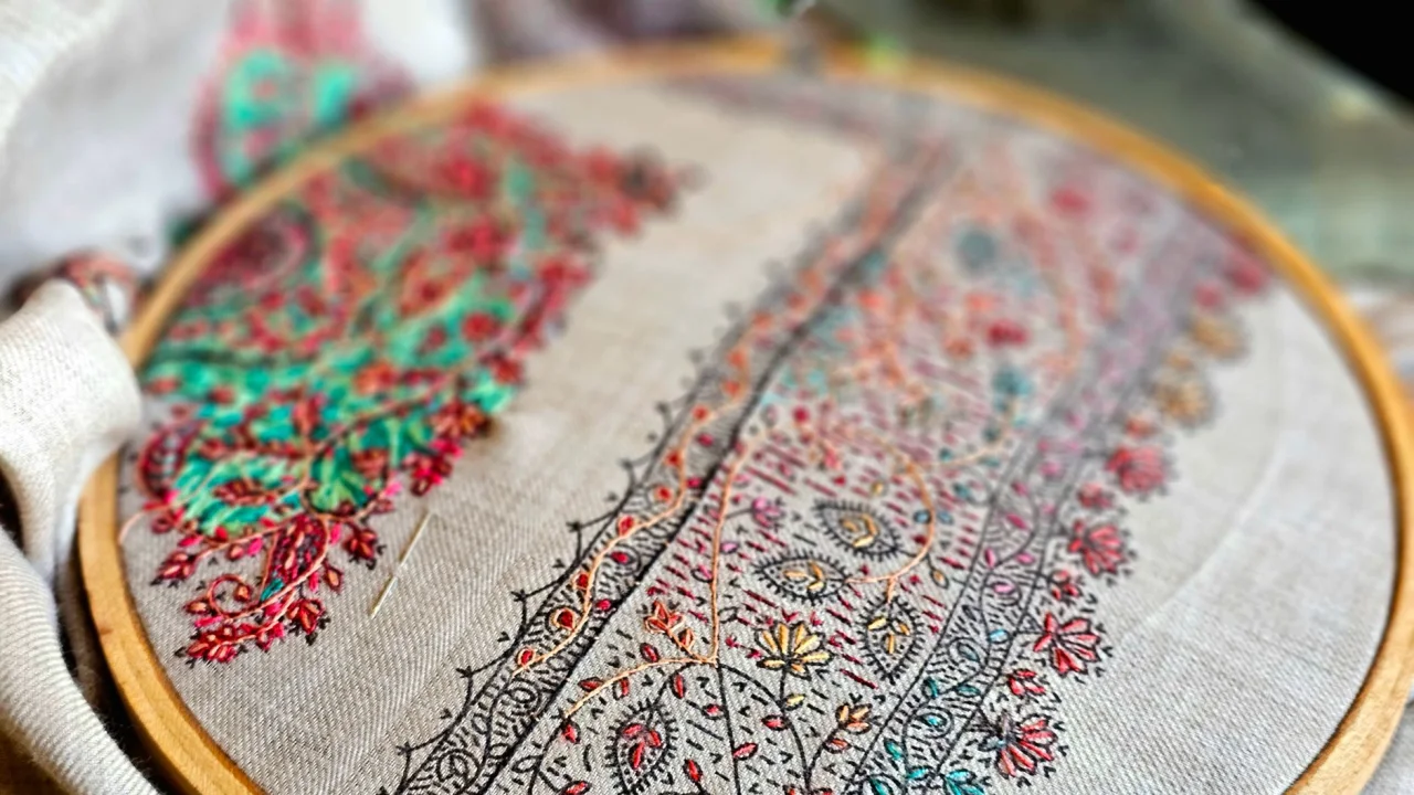 Hand vs Machine Embroidery