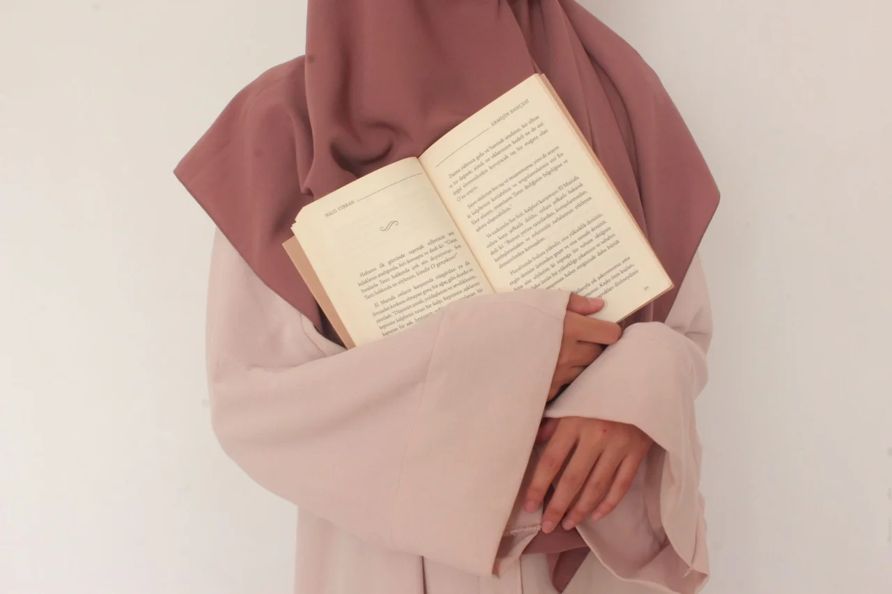 How to Choose an Abaya