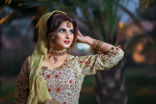 Style a Dupatta Like an Expert