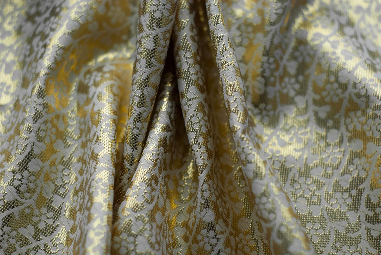 Jacquard Outfits: What Styles Best