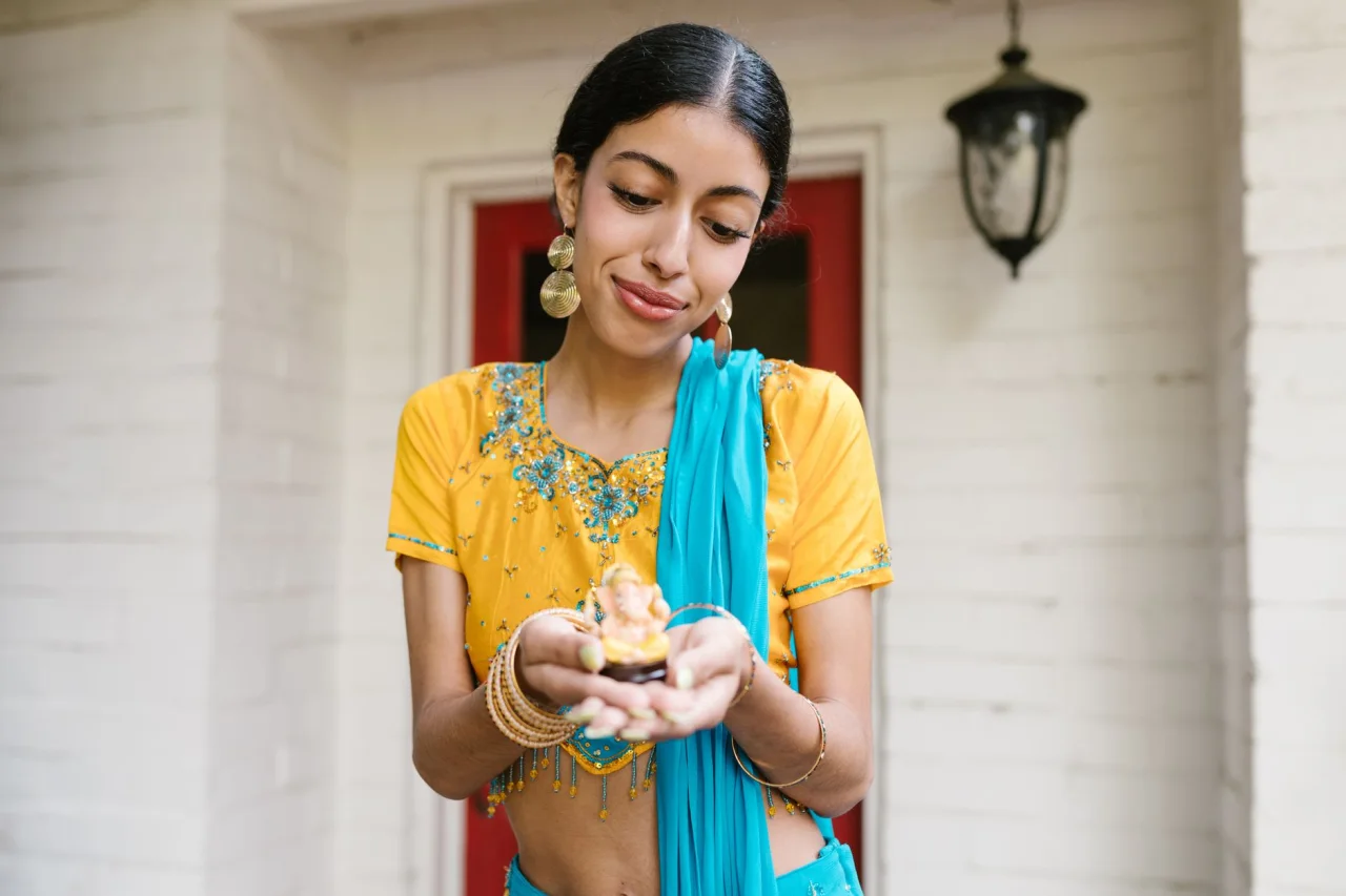 Maria B vs Sana Safinaz