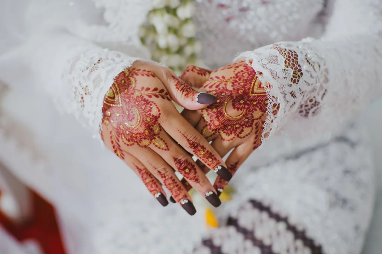 Mehndi Dress: 15+ Ideas for 2026