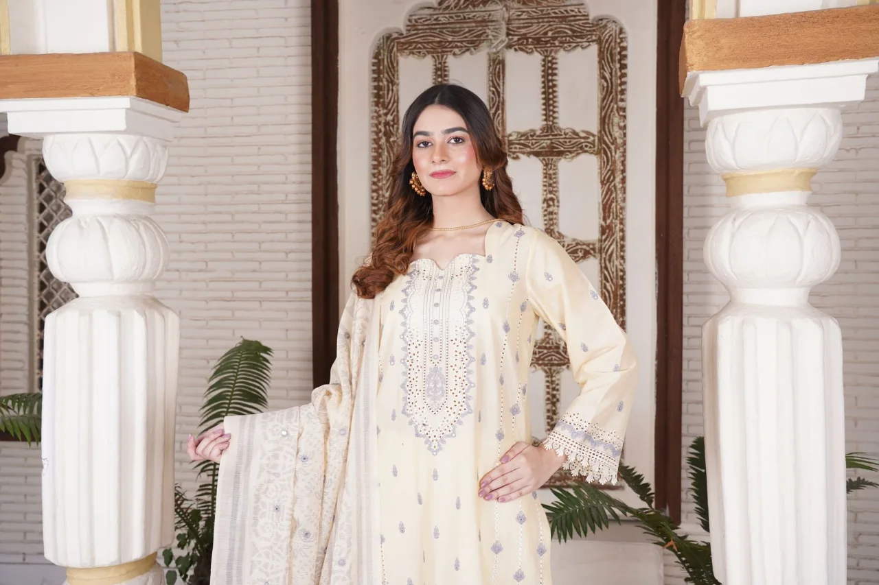 Mirror Work Suit: Best Designs 2026