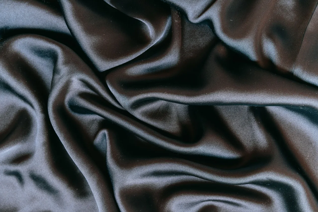 Silk Outfits: Styling Guide