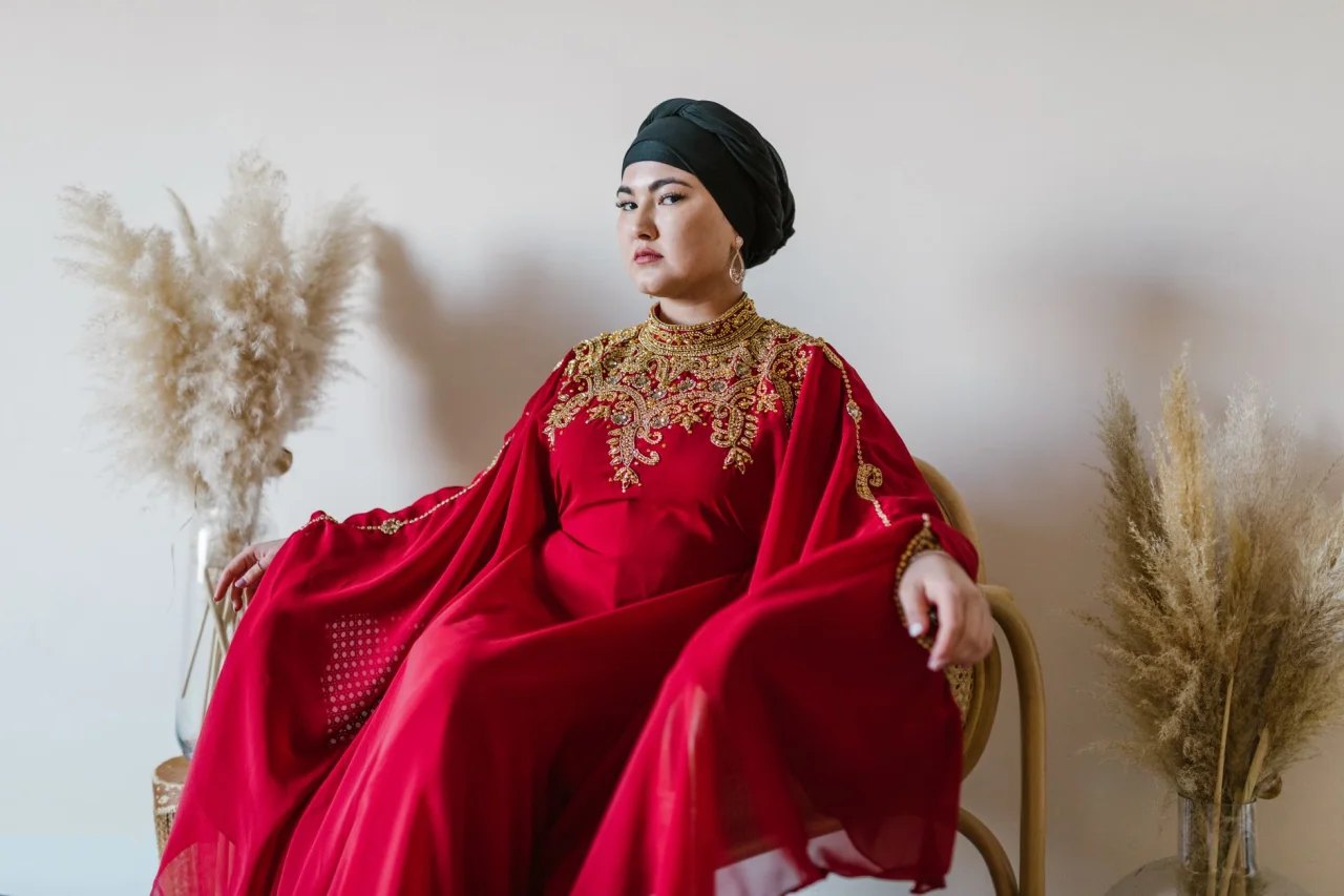 What Is a Jalabiya?