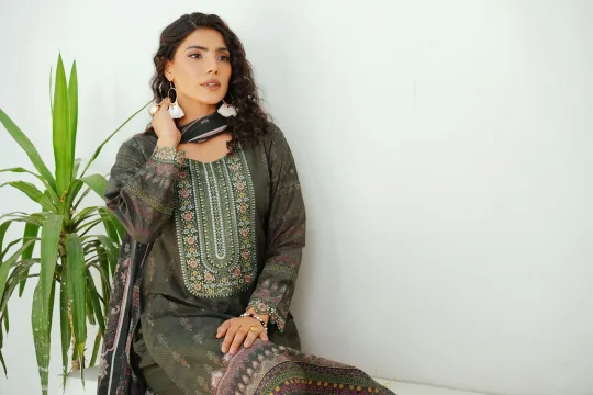 What Is a Salwar Kameez?